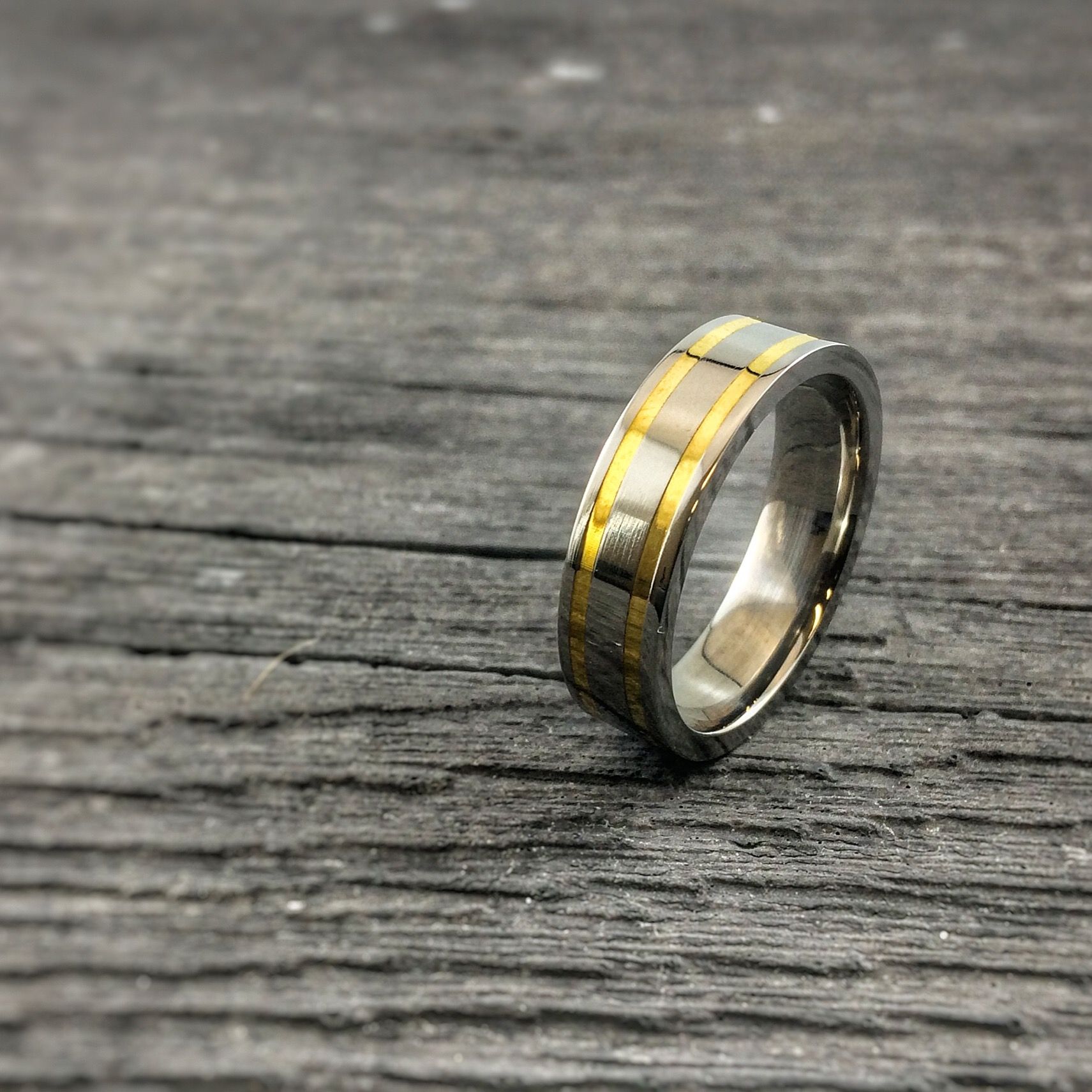 Inspired from James Cameron's 1989 cult movie "The Abyss", this sturdy, Titanium ring has become an increasingly popular and classic wedding band over the years. Originally crafted in the same width as the original, aircraft grade Titanium one worn by "Bud" (Ed Harris) that saved his life in the movie. Titanium Engagement Rings, Titanium Rings For Men, Titanium Wedding Rings, White Gold, Yellow Gold, Men's Rings, Favorite Rings, Groove, Bud