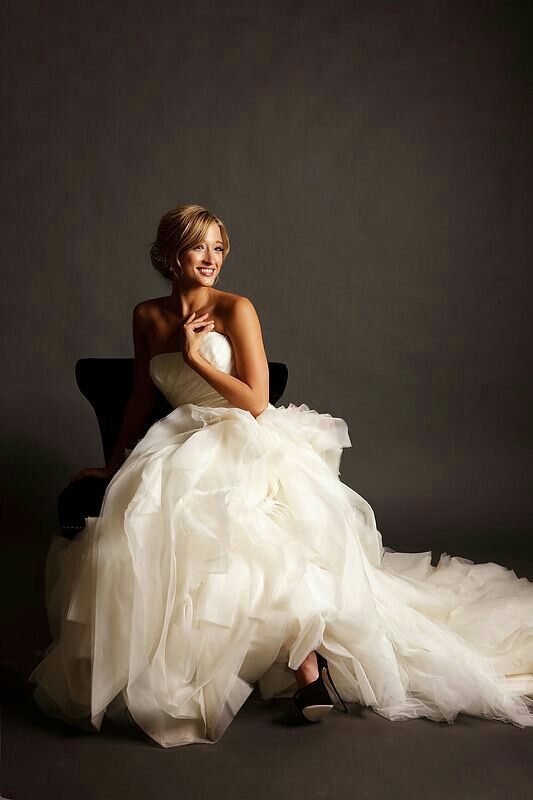 Studio Portrait Of A Smiling Bride><div class='code-block code-block-5' style='margin: 8px auto; text-align: center; display: block; clear: both;'>
<script async src=