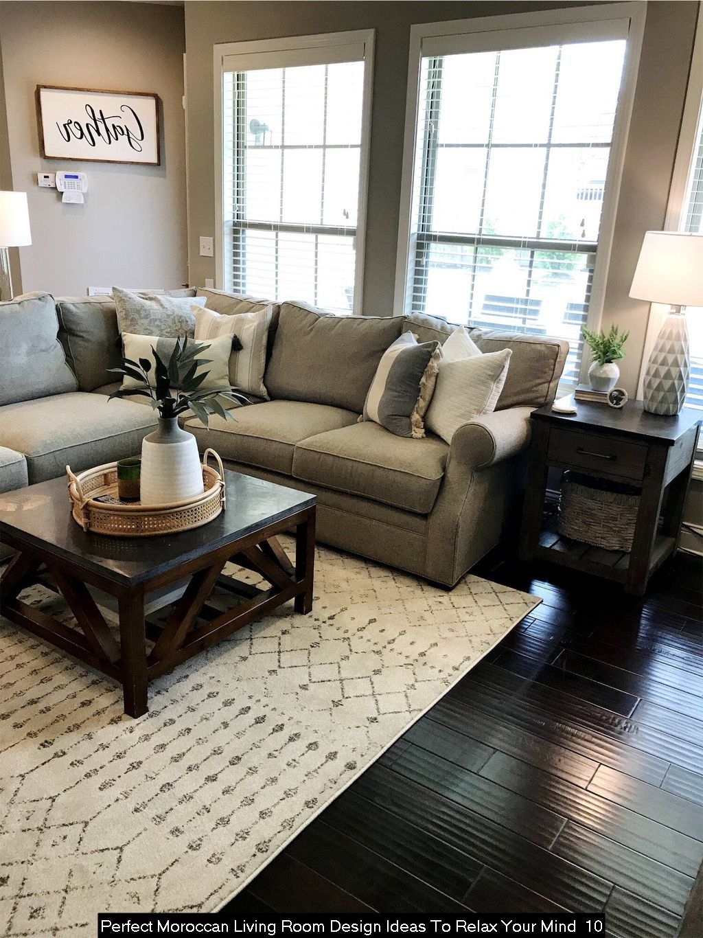 30 Perfect Moroccan Living Room Design Ideas To Relax Your Mind Farmhouse Decor Living Room Farmhouse Living Room Furniture Farm House Living Room
