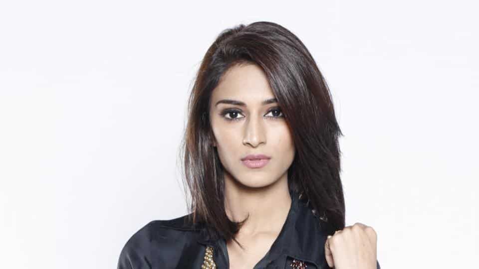 Erica Fernandes I Get Film Offers But I Ve Decided To Concentrate On My Tv Show Erica Fernandes Celebrities Celebrities Female