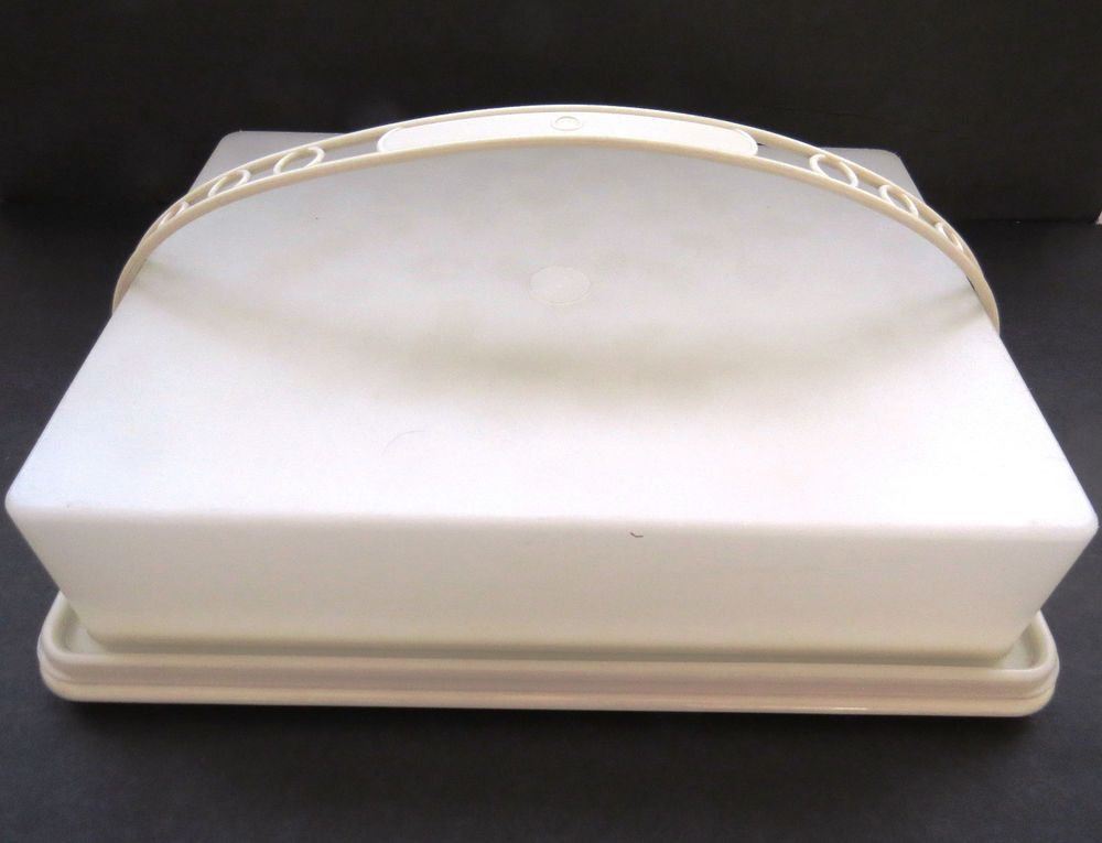 tupperware sheet cake cupcake taker rectangle carrier lid cariolier sheet cake container
