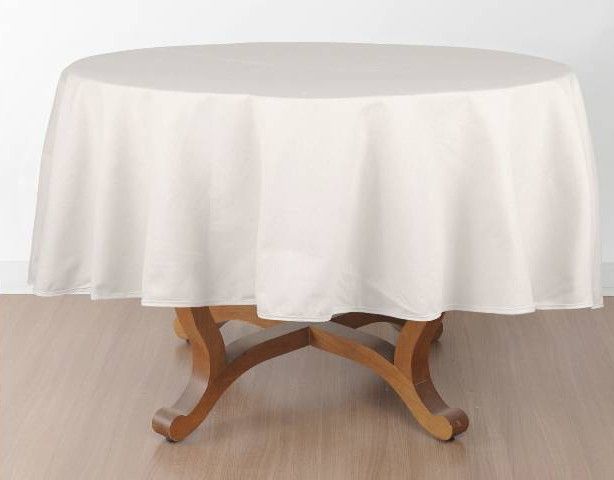 A Toalha de Mesa Redonda Naturalle Lisa Off-White possui a cor off-white (tom creme) e pertence à linha "Limpeza Prática", com um acabamento hidrorepelente, que repele líquidos e evita manchas. Este modelo é liso, sem estampas, ideal para adicionar enfeites e decorações à sua mesa. Confeccionada em tecido 75% algodão e 25% poliéster, possuium diâmetro de 1,80m, sendo indicada para mesas redondas de 6 a 8 lugares. ESPECIFICAÇÕES TÉCNICAS Off White, Stool, Chair, Vanity Bench, Bassinet, Ottoman, Furniture, Home Decor, Products