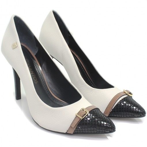 Sapato Loucos e Santos Scarpin Fivela - Imagem 2 | Sapatos, Calcanhar, Sapatos femininos