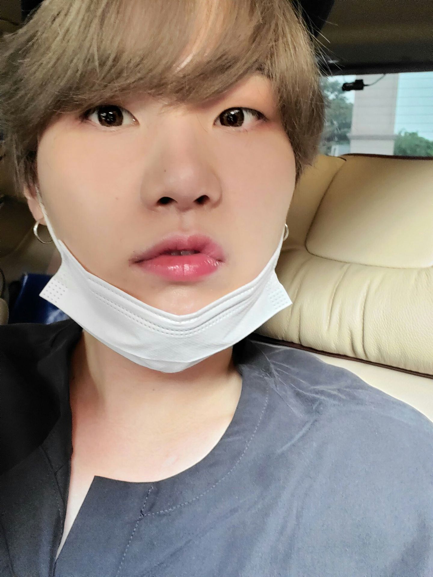 «Yoongi amaba a Hoseok y cuando dejó de hacerlo, este empezó a querer… #romance # Romance # amreading # books # wattpad Bts Suga, Min Yoongi Bts, Bts Vmin, Kim Seokjin, Daegu, Shop Bts, Rapper, Bad Boy, K Wallpaper