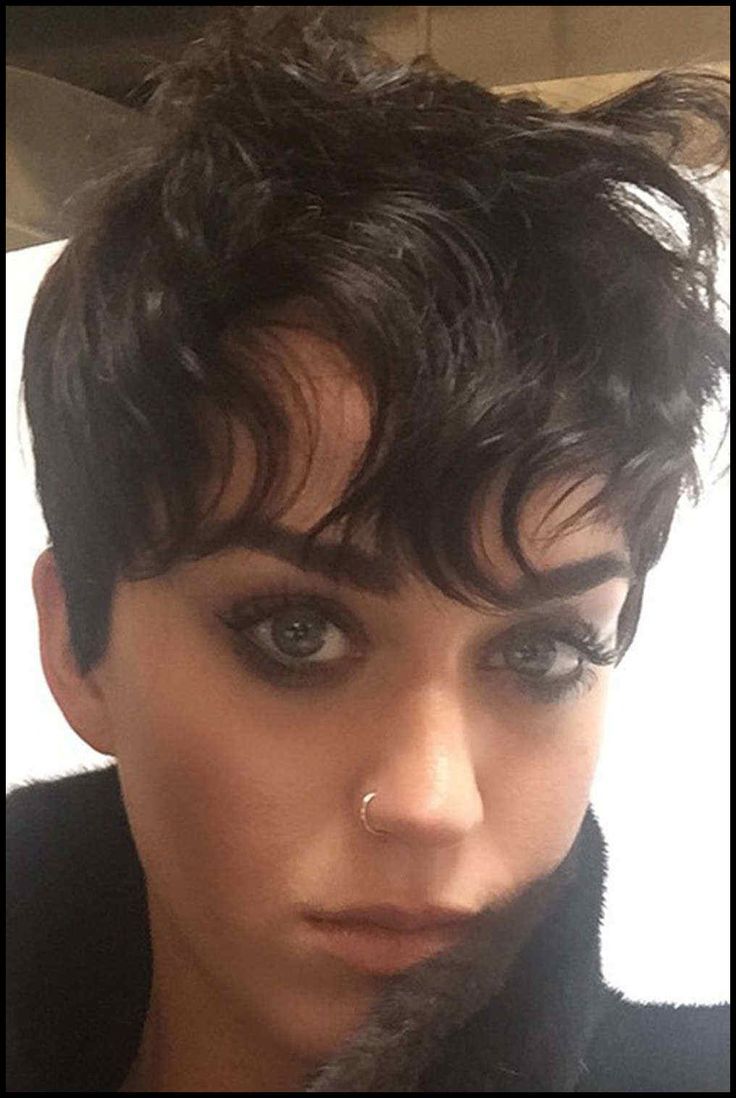 Die schönsten Kurzhaarfrisuren der Stars GLAMOUR Frisuren Tutorials der die Frisuren Die schönsten Kurzhaarfrisuren der Stars GLAMOUR Frisuren Tutorials der die Frisuren