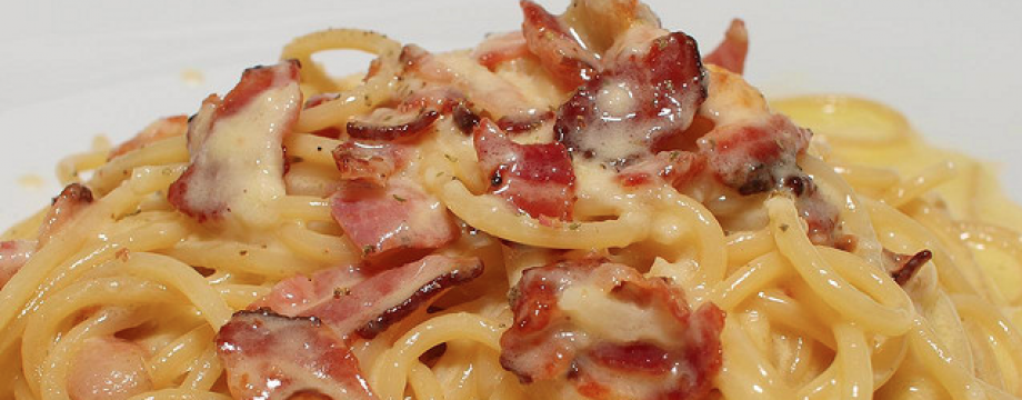 pasta carbonara met champignons en spekjes pasta carbonara met champignons en spekjes
