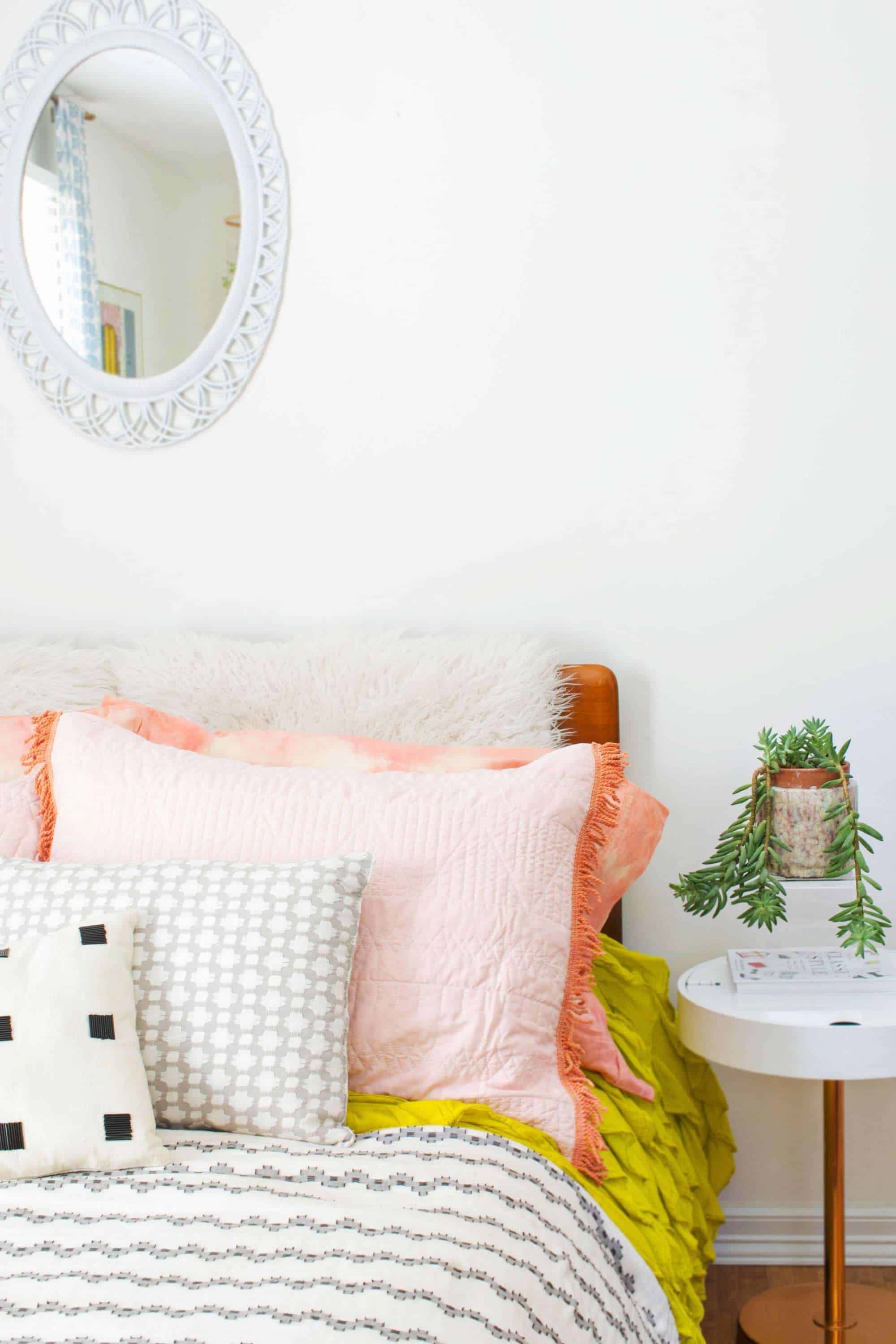 Naturally Dyed Pillowcase DIY - A Beautiful Mess #bedroom ... Naturally Dyed Pillowcase DIY - A Beautiful Mess #bedroom ...