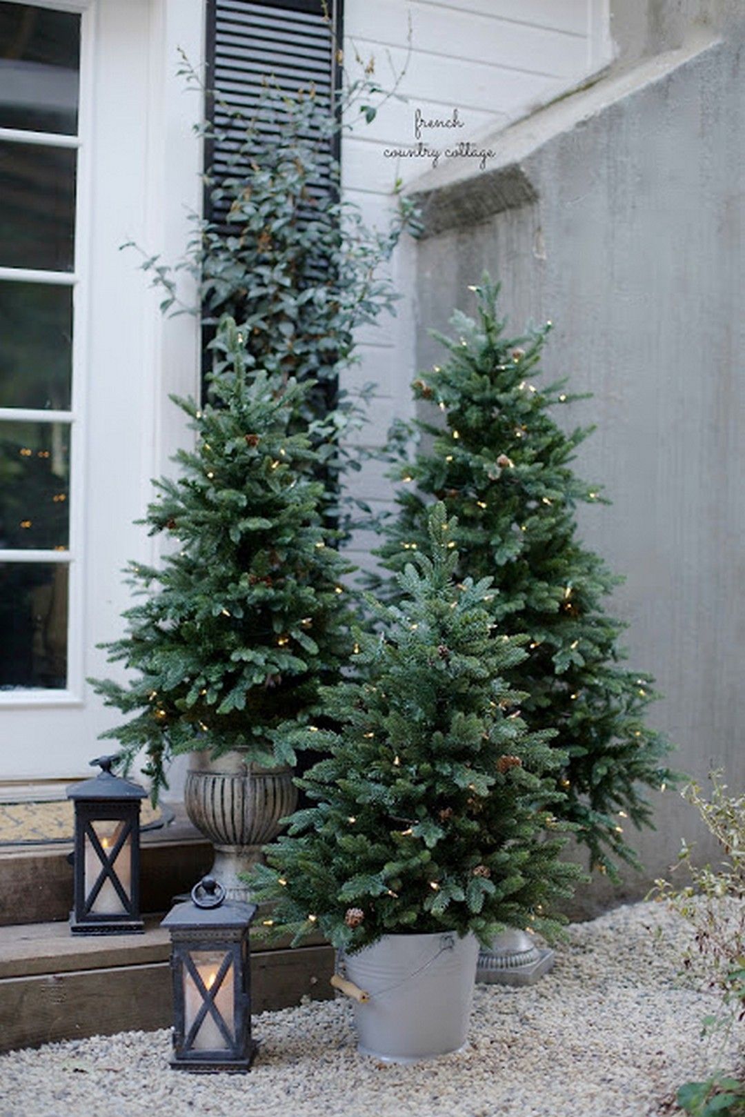 32 easy diy outdoor christmas lighting hacks httpswwwonechitecturecom2017102732 easy diy outdoor christmas lighting hacks - Diy Outdoor Christmas Decorations Pinterest 32 easy diy outdoor christmas lighting hacks httpswwwonechitecturecom2017102732 easy diy outdoor christmas lighting hacks - Diy Outdoor Christmas Decorations Pinterest
