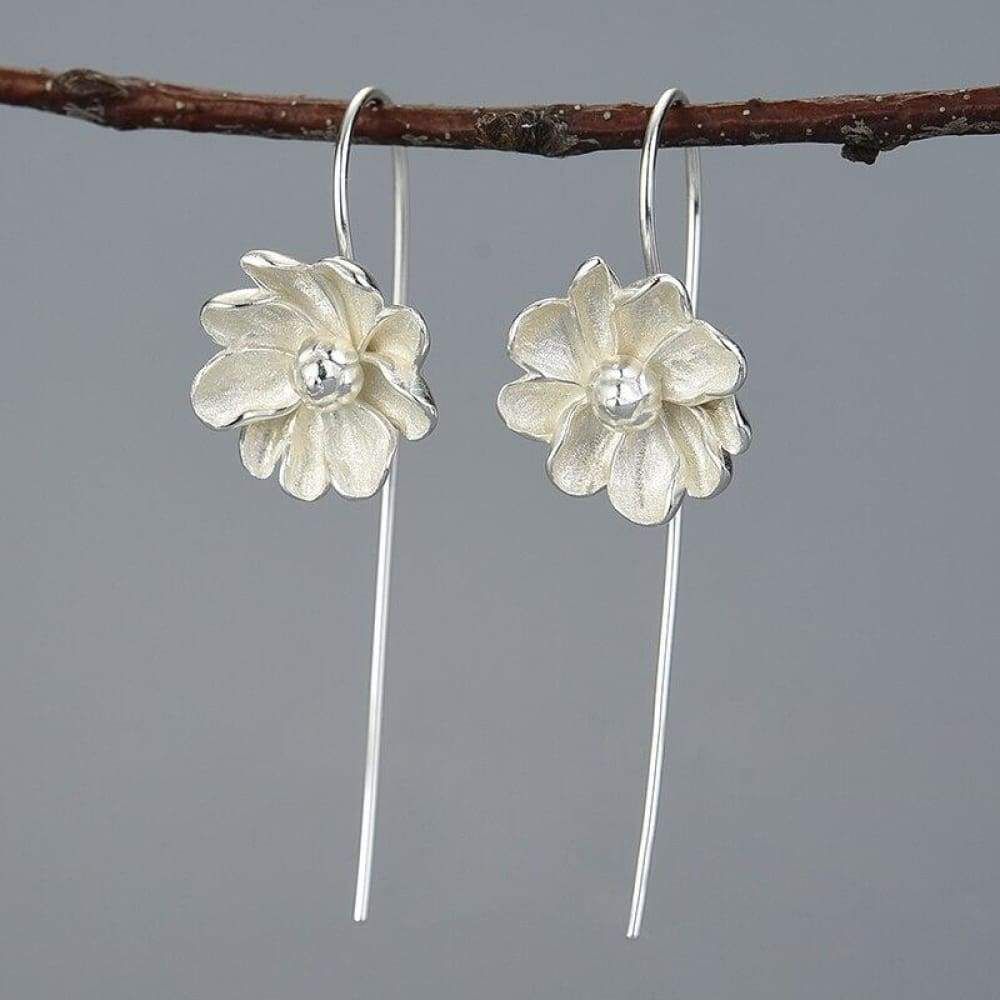 Dangling Turquoise Flower with Crystal Stigma Earrings Dangling Turquoise Flower with Crystal Stigma Earrings