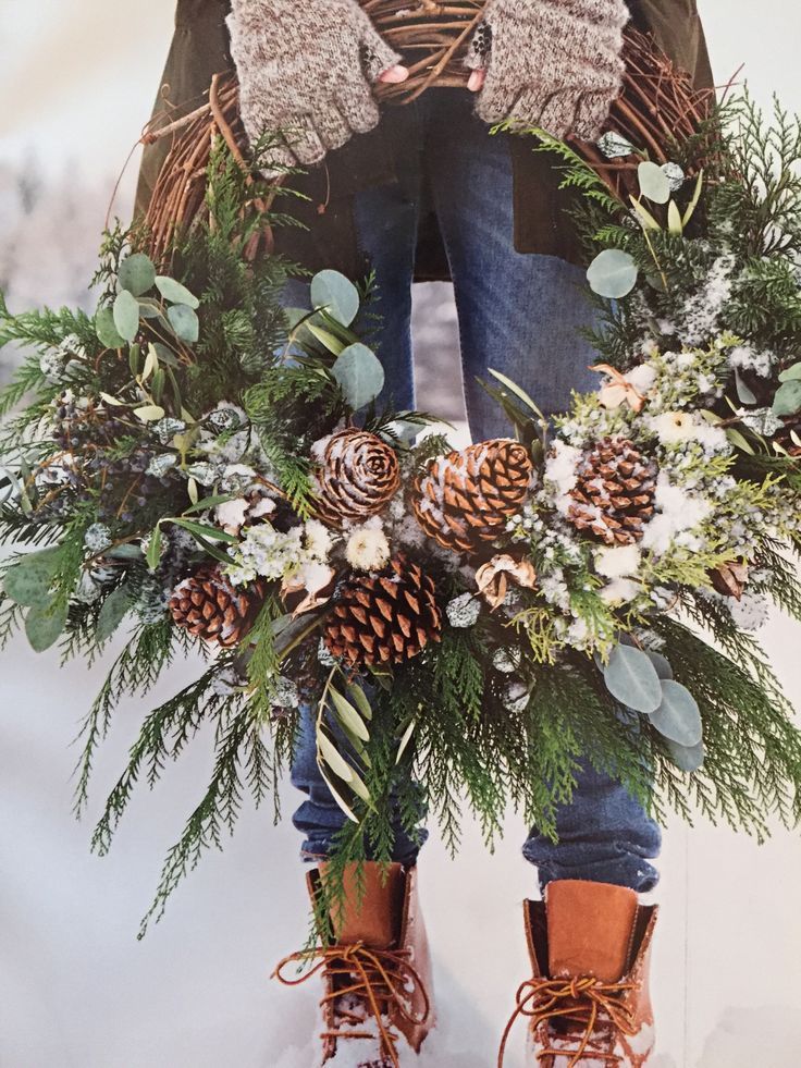 Couronne de Noël mise à jour Martha Stewart décembre 2017 vigne, eucalyptus, ...