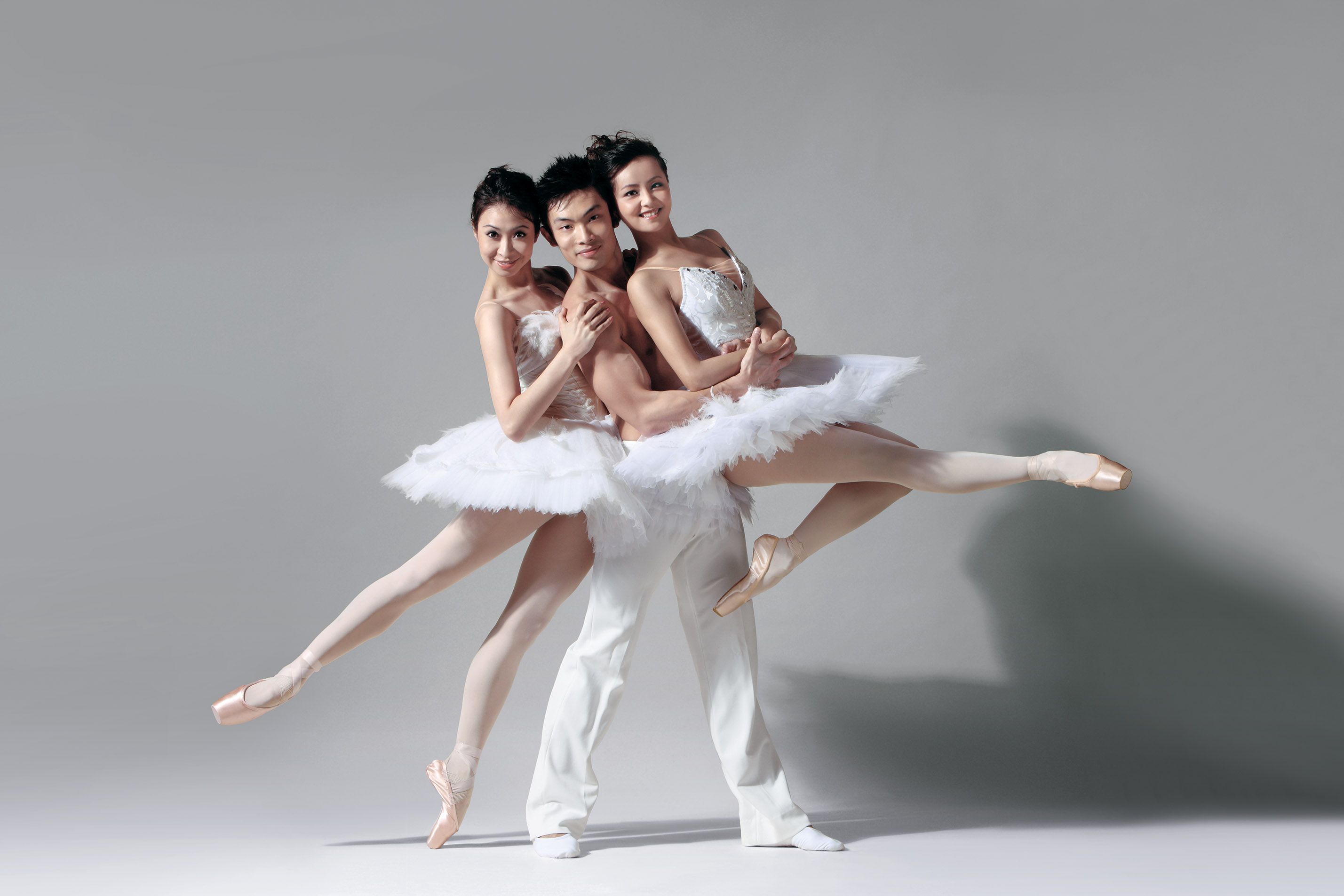 From Left To Right Ye Fei Fei Li Jia Bo And Zhang Si Yuan From The Hong Kong Ballet