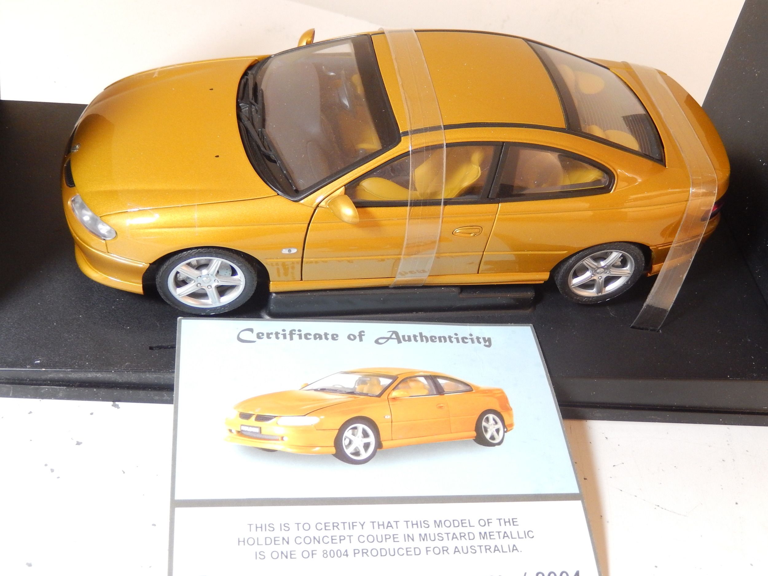 autoart holden
