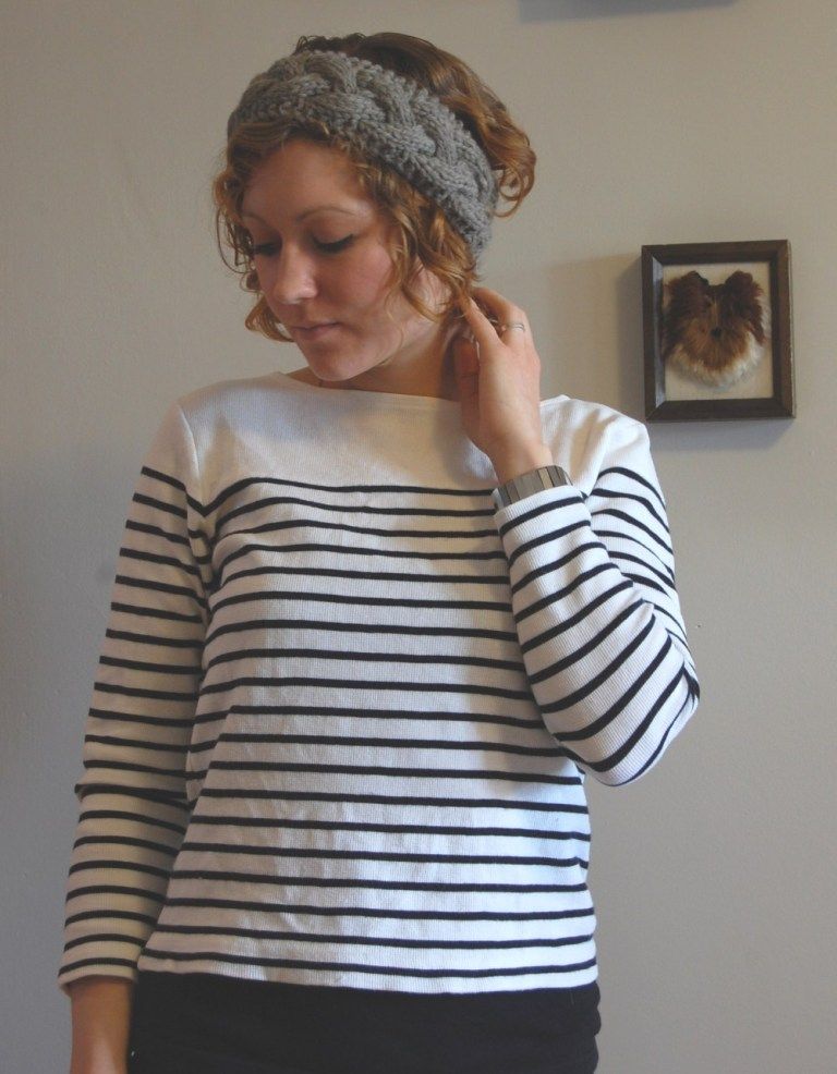 Free Cable-Knit Headband Pattern #knitheadbandpattern