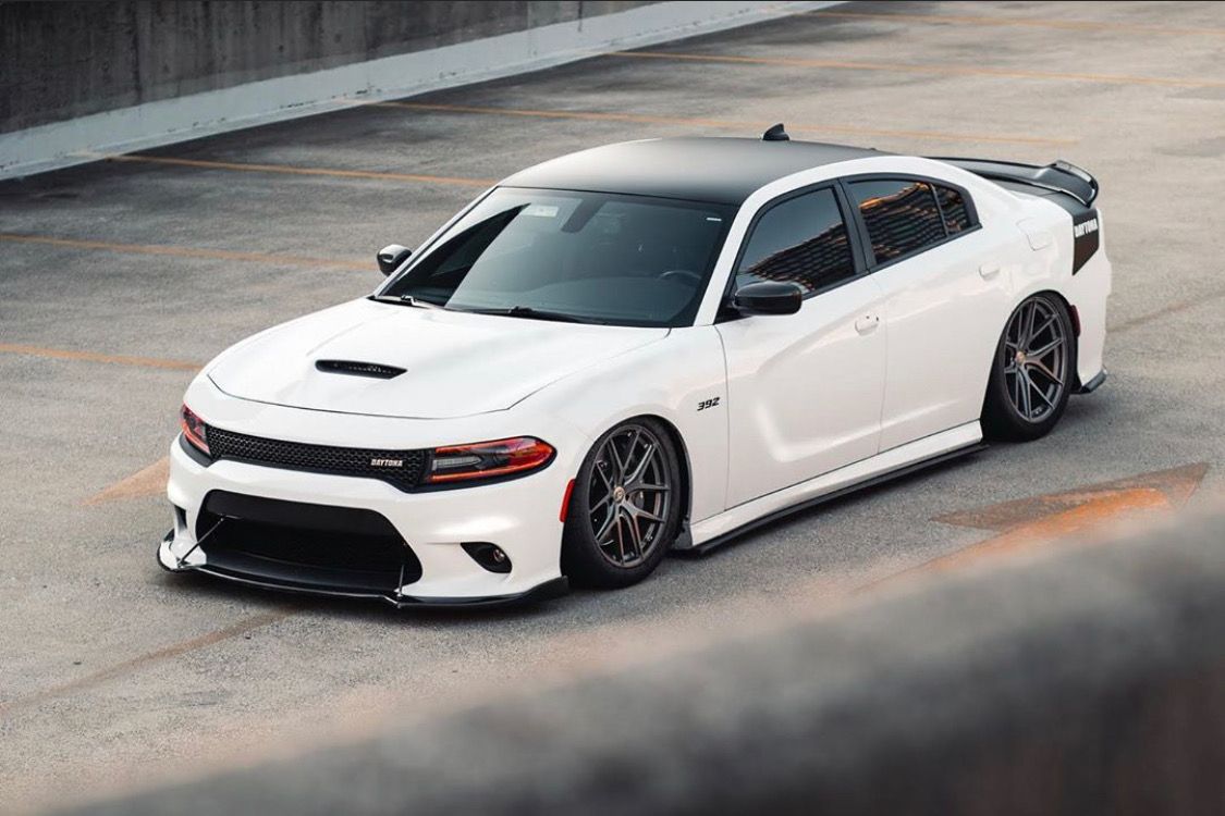 Push the limits! . 📸: @fast_fit_entertainment . Dodge Charger Daytona