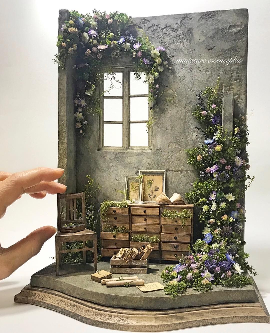 Hiromi fujii on Instagram: “. . 「〜時は流れて〜」scale 1/12 . . 本...
