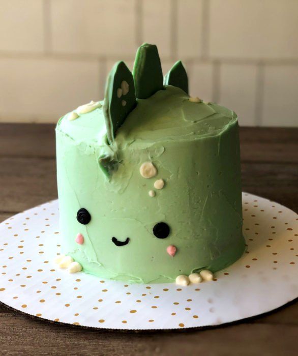 Ideas de pasteles infantiles para celebrar el Día del Niño Pretty Birthday Cakes, Pretty Cakes, Green Birthday Cakes, Cow Birthday Parties, Frog Cakes, Cupcake Cakes, Cupcakes, Fondant Cake Toppers, Dino Cake