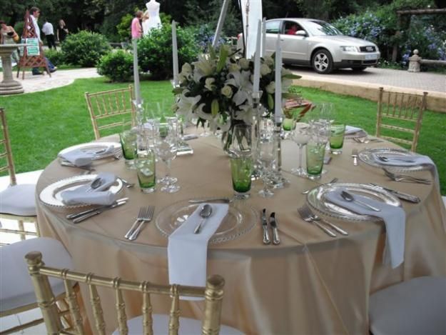 Champagne Gold And White My Not So Imaginary Wedding Pinterest Champagne Gold And White
