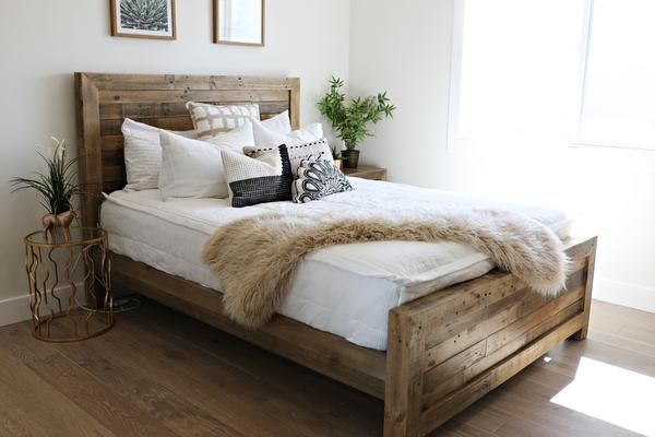 Love at First White Girls Room #beddysbedding