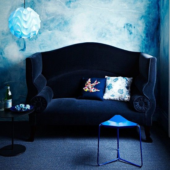 Pin By Renk Renk On December Blues Blue Velvet Couch Blue Color Schemes Blue Rooms