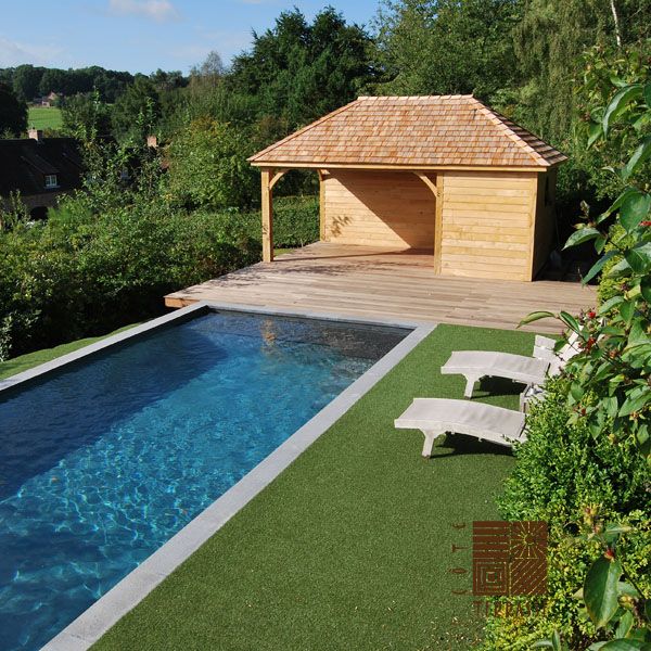 POOLHOUSE réalisé en chêne; toiture en bardeaux de cèdre Assemblage - amenagement autour d une piscine POOLHOUSE réalisé en chêne; toiture en bardeaux de cèdre Assemblage - amenagement autour d une piscine