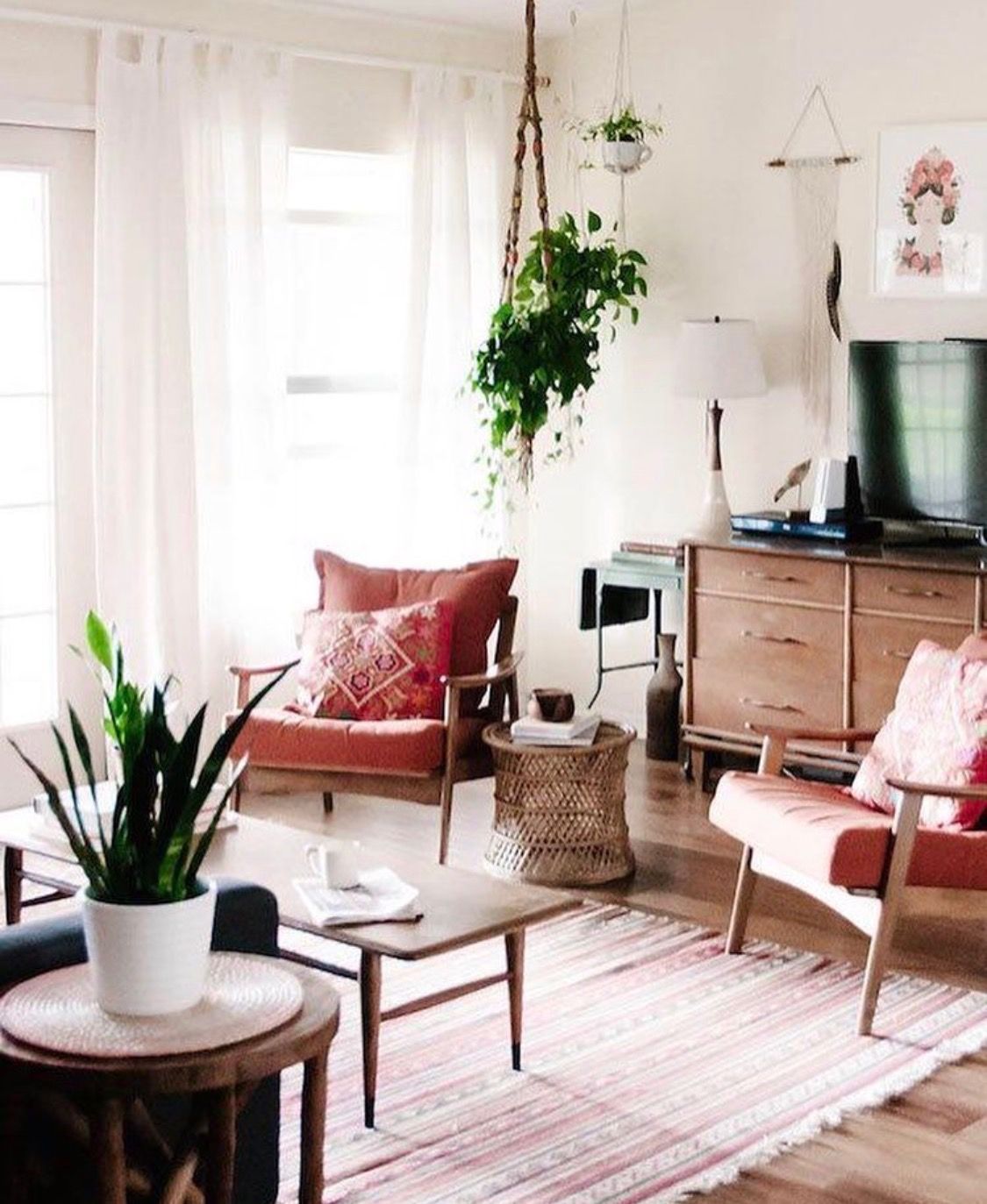Vintage style minimalist living room space with retro mid century ... Terrasse afdækning