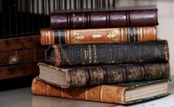 Pile De Livres Anciens Banque D Images Vecteurs Et Illustrations Libres De Droits Pile De Livres Livres Anciens Livre Ancien Pile De Livres Anciens Banque D Images Vecteurs Et Illustrations Libres De Droits Pile De Livres Livres Anciens Livre Ancien