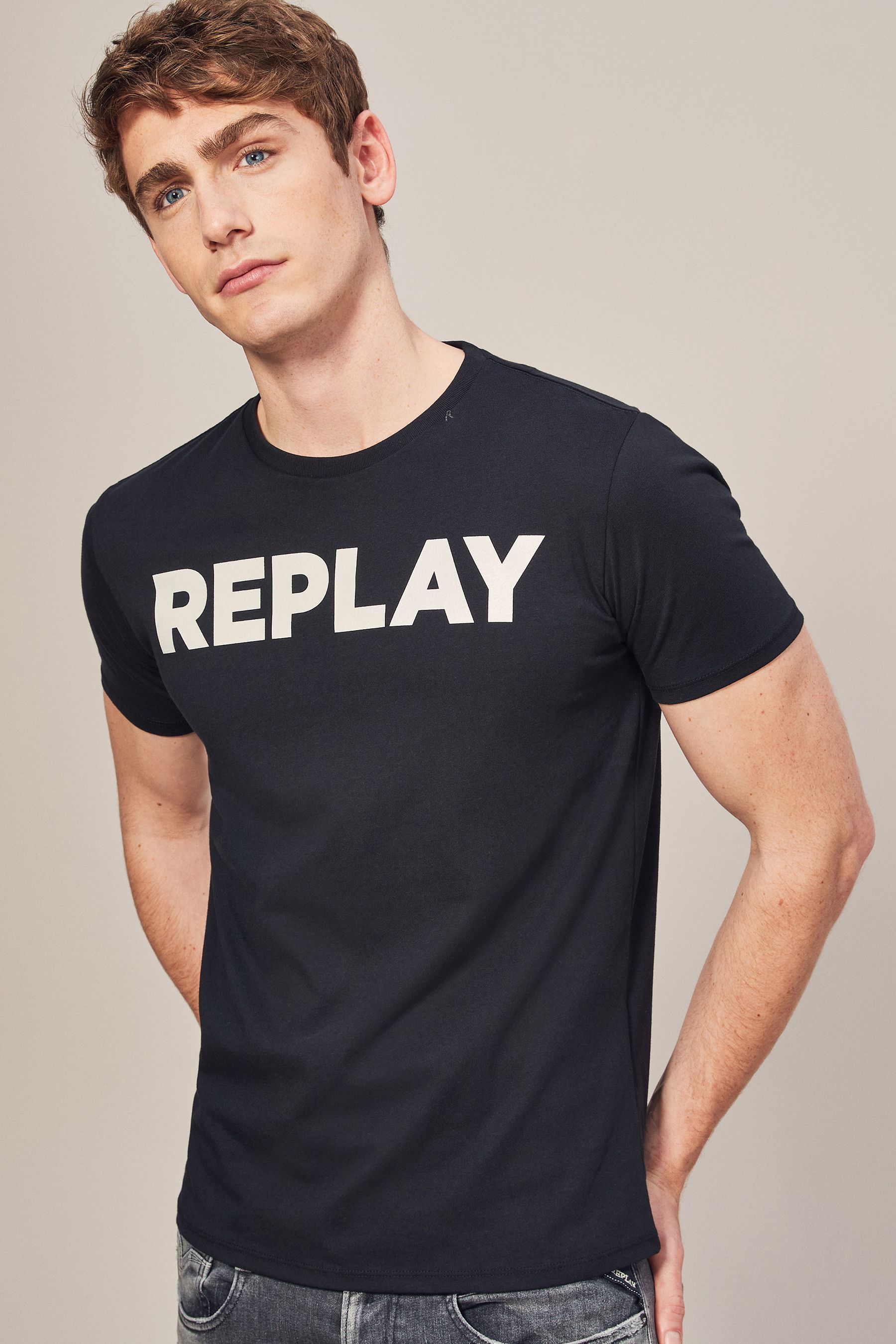 Mens Replay Logo T-Shirt - Black | Tshirt logo, T shirt, Men