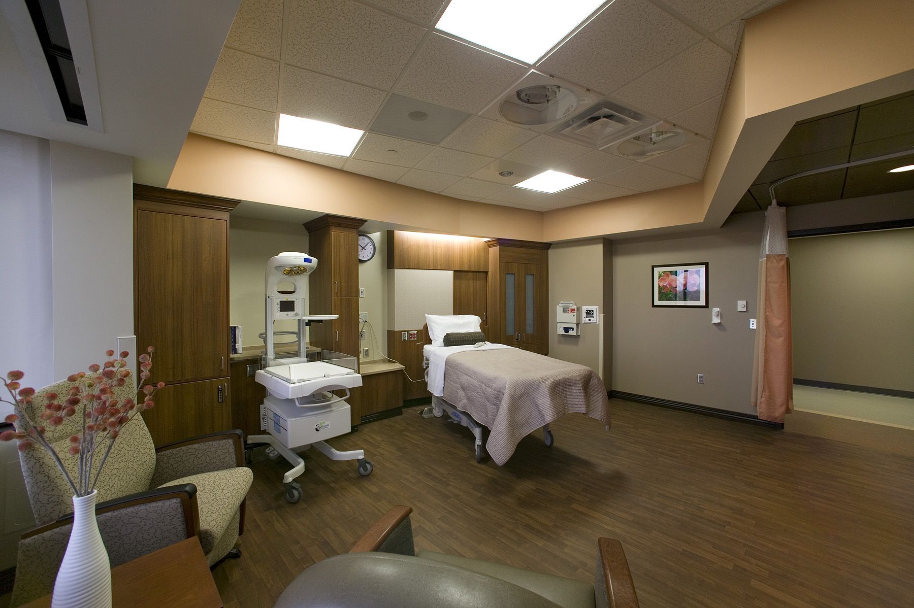 NKCHInteriorLaborandDeliveryRoomPhoto01Large1.jpg NKCHInteriorLaborandDeliveryRoomPhoto01Large1.jpg