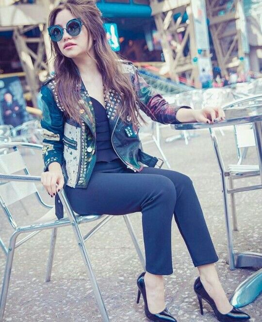 Karol Sevilla Kizlar Unluler Kadin Modasi