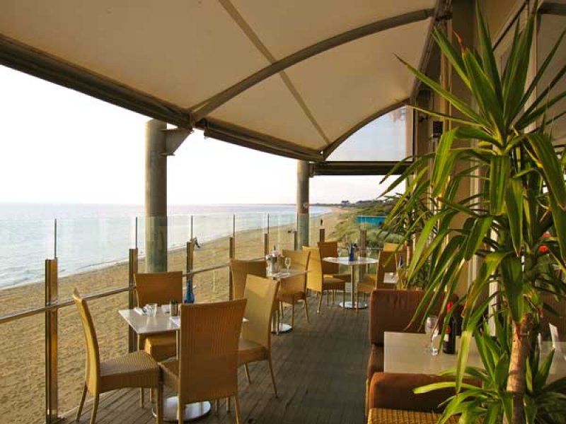 Waves On The Beach Frankston 64ph Melbourne Wedding Venues Waves On The Beach Frankston 64ph