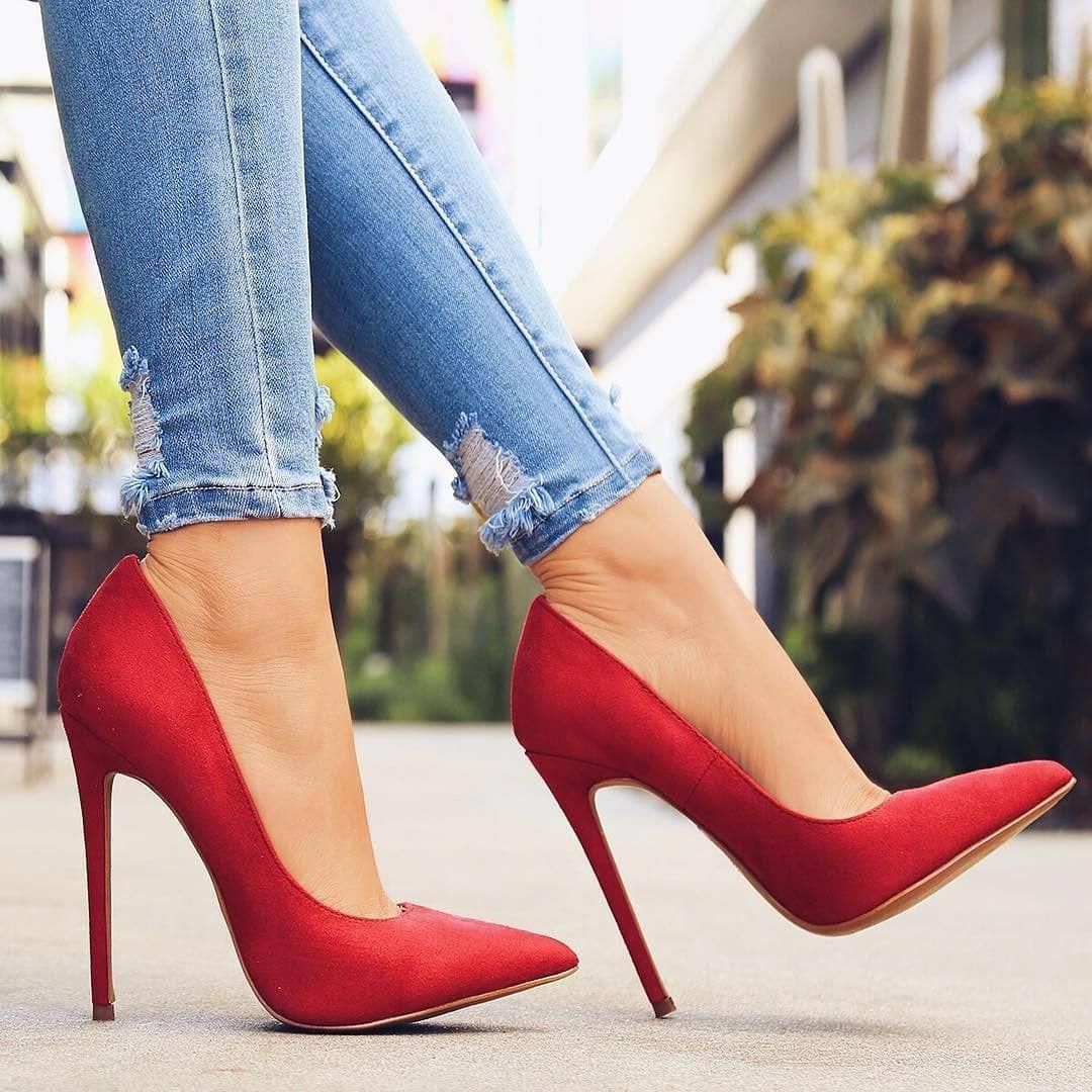 Renkler Ates Ediyor 1 2 3 4 Sence Hangisi Daha Fazlasi Icin Takip Lutfen Takip Modaaskim Modaaskim Modaaskim S Sivri Uclu Topuklar Topuklular Stiletto