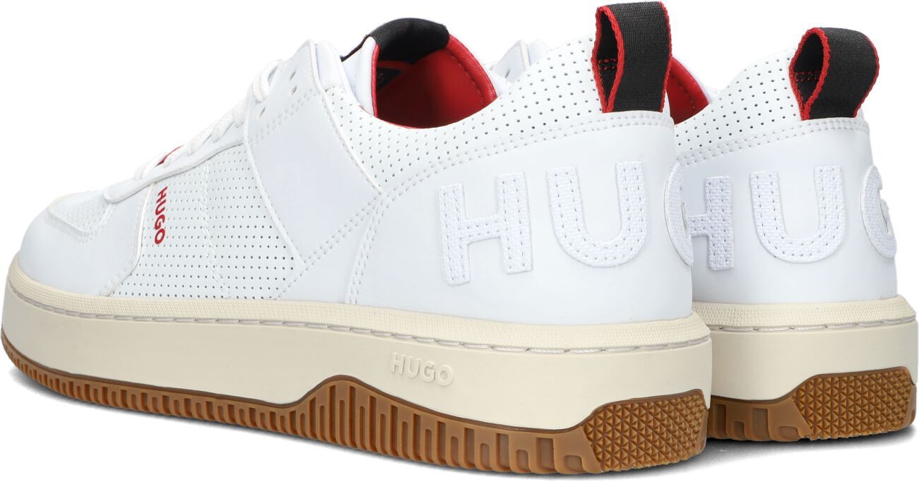 Uit de collectie van Hugo is deze witte retro sneaker Kilian Tenn met opvallende accenten zoals de perforaties op de neus, zijkant en enkelkraag. Andere stoere details zijn de rode accenten zoals het rubberen veterplaatje, het merkopdrukje op de zijkant, het textiele merklabel op de tong, de gevoerde enkelkraag van rood leatherlook en het handige aantreklusje achter op de hiel. Verder heeft dit model een oversized merkopdruk op de hiel, merkreliëf in de zoolrand en ventilatiegaatjes aan de binne Kilian, Adidas Tubular Defiant, Athleisure, Hugo, Adidas Sneakers, Products, Fashion, Moda, Fashion Styles