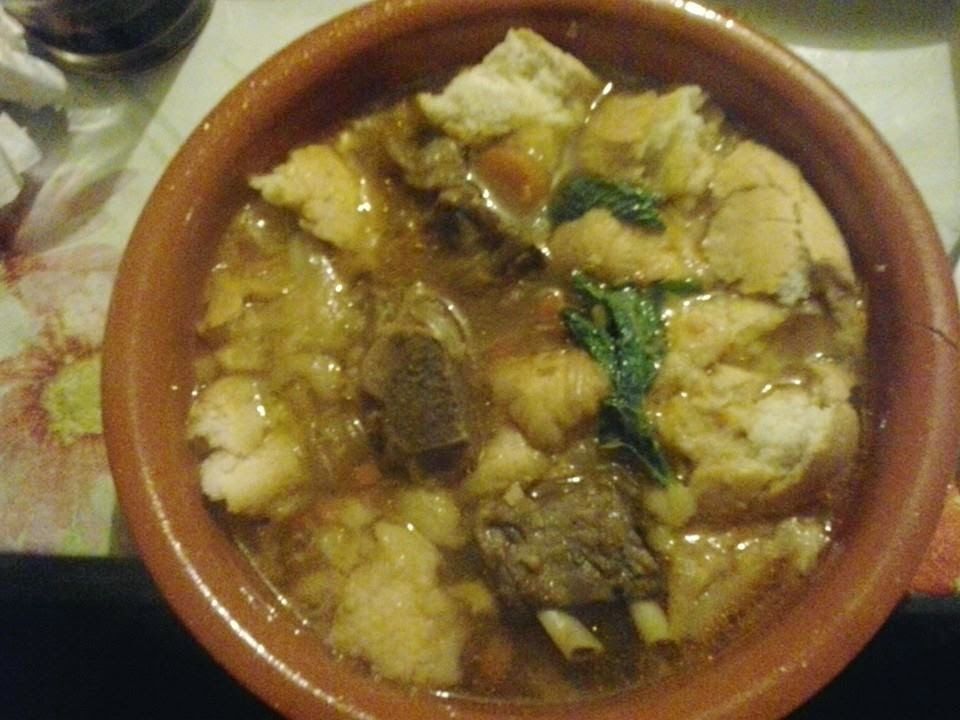 Marujeando en la cocina: SOPAS DE CARNE CABRA !!!!! Adobo, Pan Duro, Beef, Chicken, Food, Beef Soups, Crock Pot, Chickpeas, Dishes