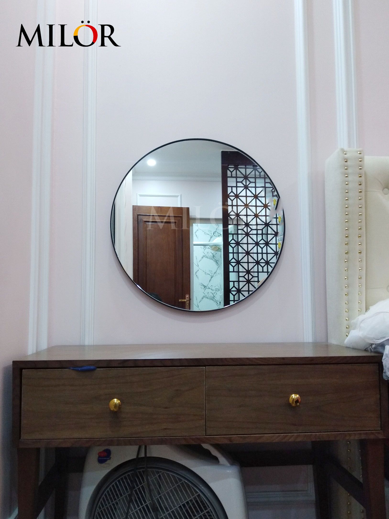 Gương Bàn Trang Điểm Khung Thép Mạ Hiện Đại