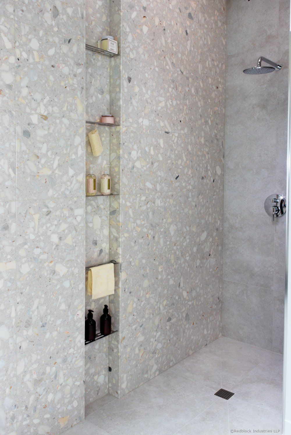 How to Build a Custom Shower Niche Step by Step - Redblock Industries Tile Shower Niche, Bathroom Niche, Wall Niche, Bathrooms, Ensuite, Shower Step, Minimalist Showers, Master Bath Remodel, Shower Shelves