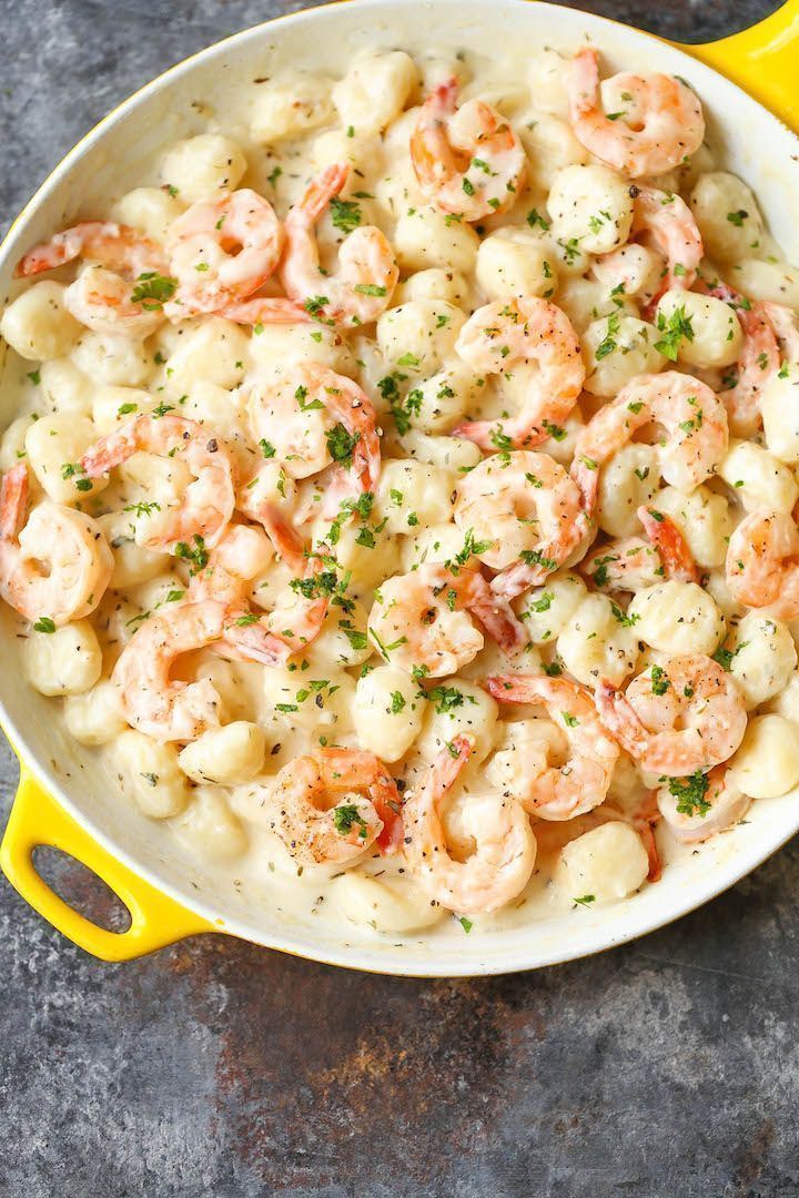 Shrimps und Gnocchi mit Knoblauch-Parmesan-Sahne-Sauce - leichte, luftige Gnoc ...