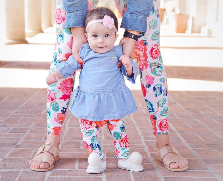 matching outfits for mom and infant daughter