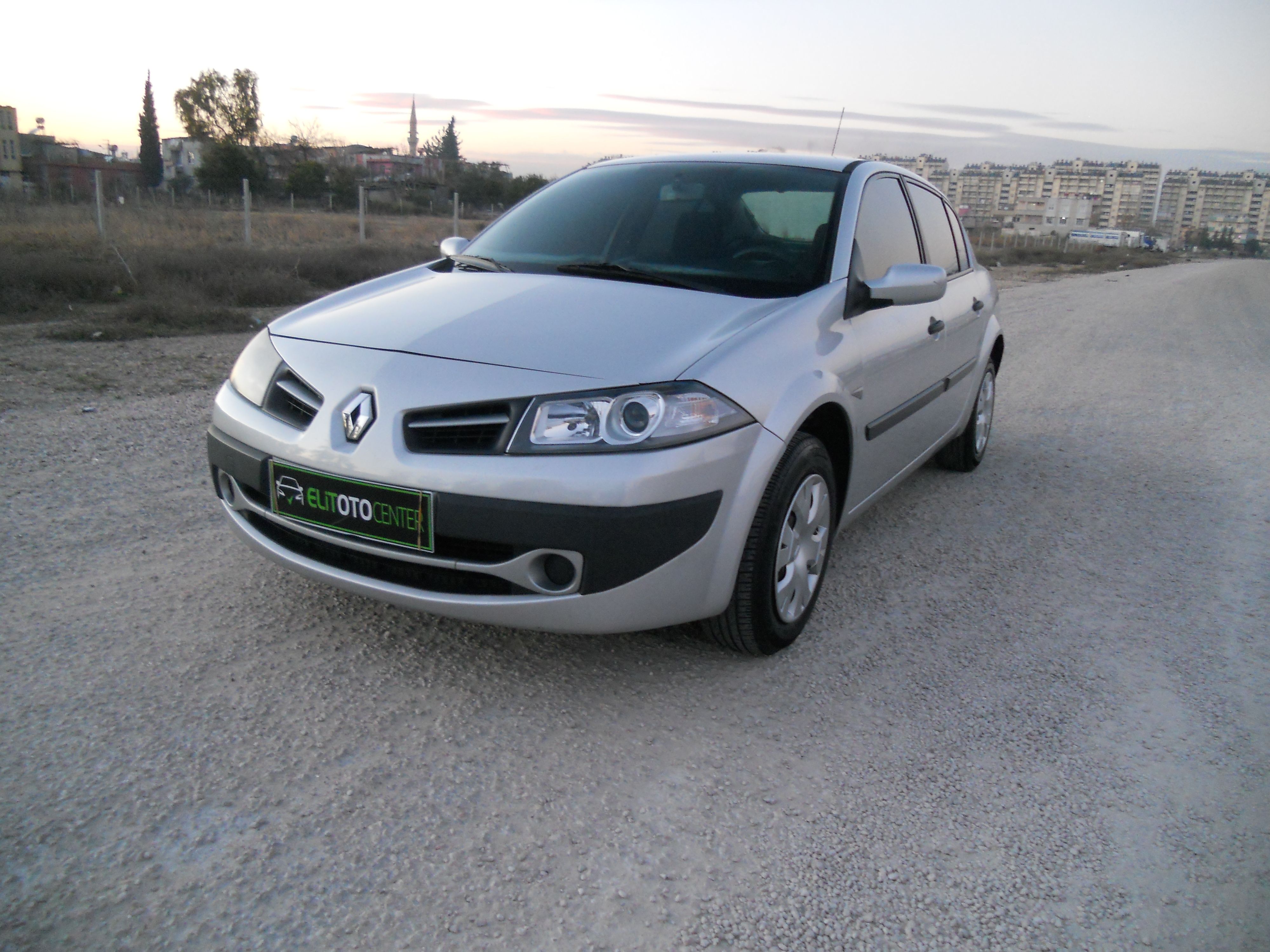 http www sahibinden com ilan vasita otomobil renault elit oto center den megan 2 1 5 dci hatasiz boyasiz kusursuz 268146089 detay otomobil