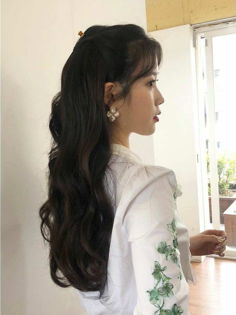 Iu Hoteldelluna Iu S Stylist Update 髪型 Iu 可愛い 女性 Iu Hoteldelluna Iu S Stylist Update 髪型 Iu 可愛い 女性