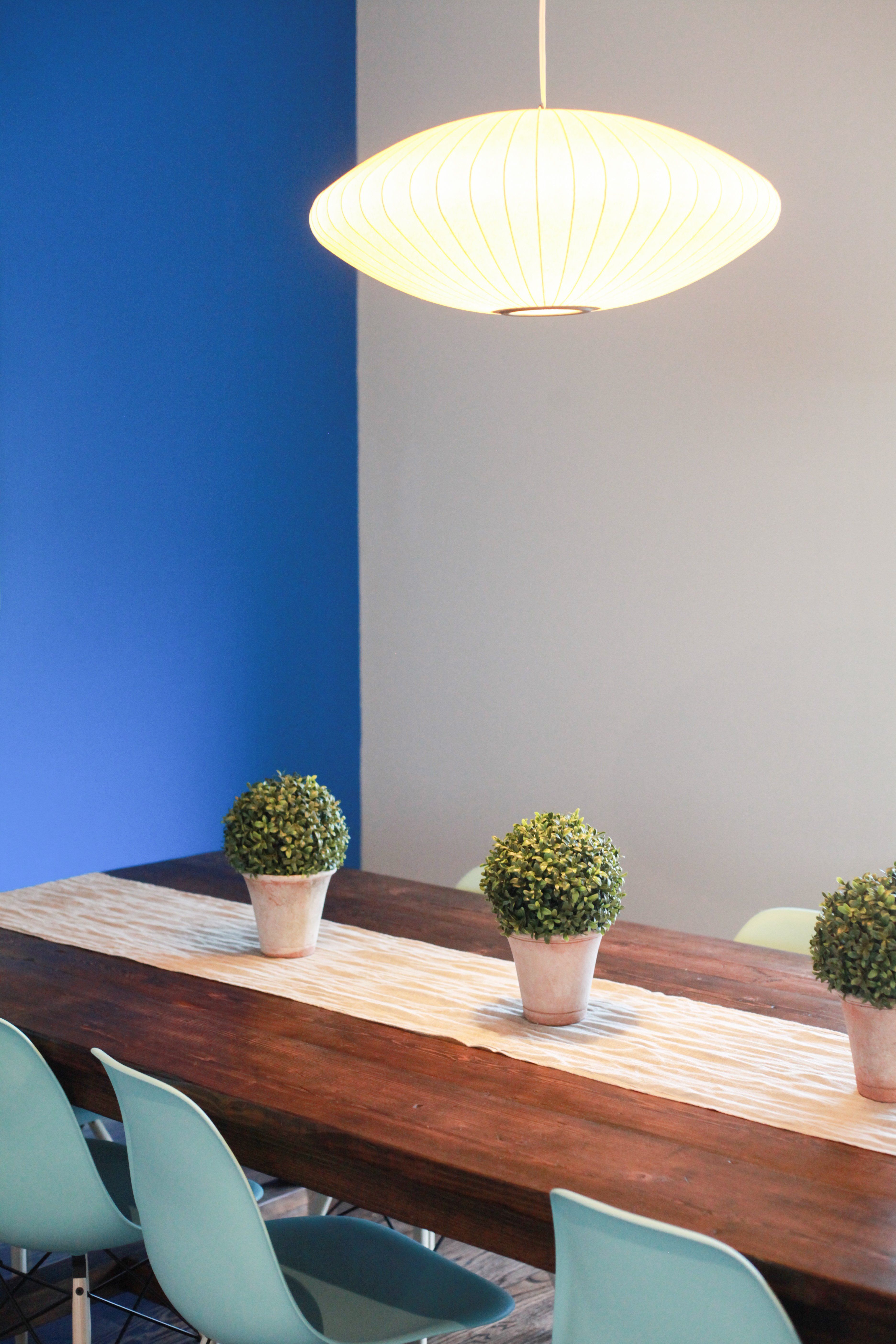Paint colors that match this Apartment Therapy photo: SW ...
