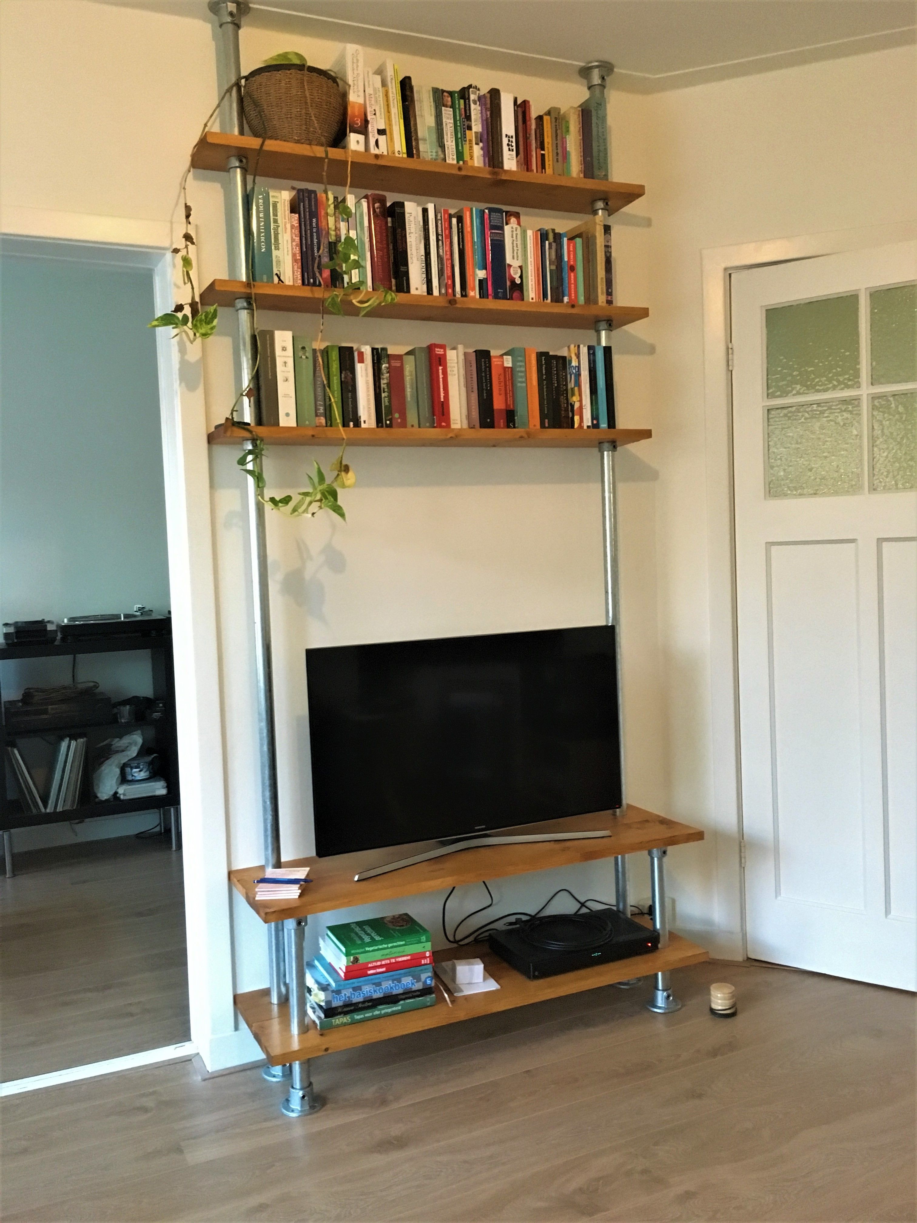 Steigerbuis TV meubel en boekenkast | Wonen - Steigerbuis en ... Steigerbuis TV meubel en boekenkast | Wonen - Steigerbuis en ...