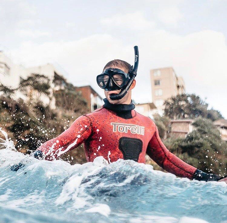 Another Stellar Shot Of Desertspearo Taken By Quincystravels Torelli Teamtorelli Torelliwetsuits Spearo Spearfish Spearfishing Dive Freedive Diver Und