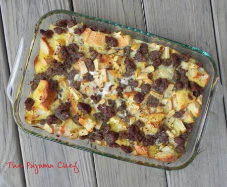 Sausage, Apple, and Egg Casserole | Sausage breakfast, Breakfast