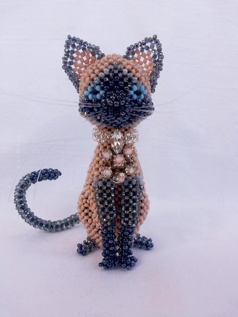 3D beaded cat | Beaded animals, Beaded crafts, Jewelry crafts