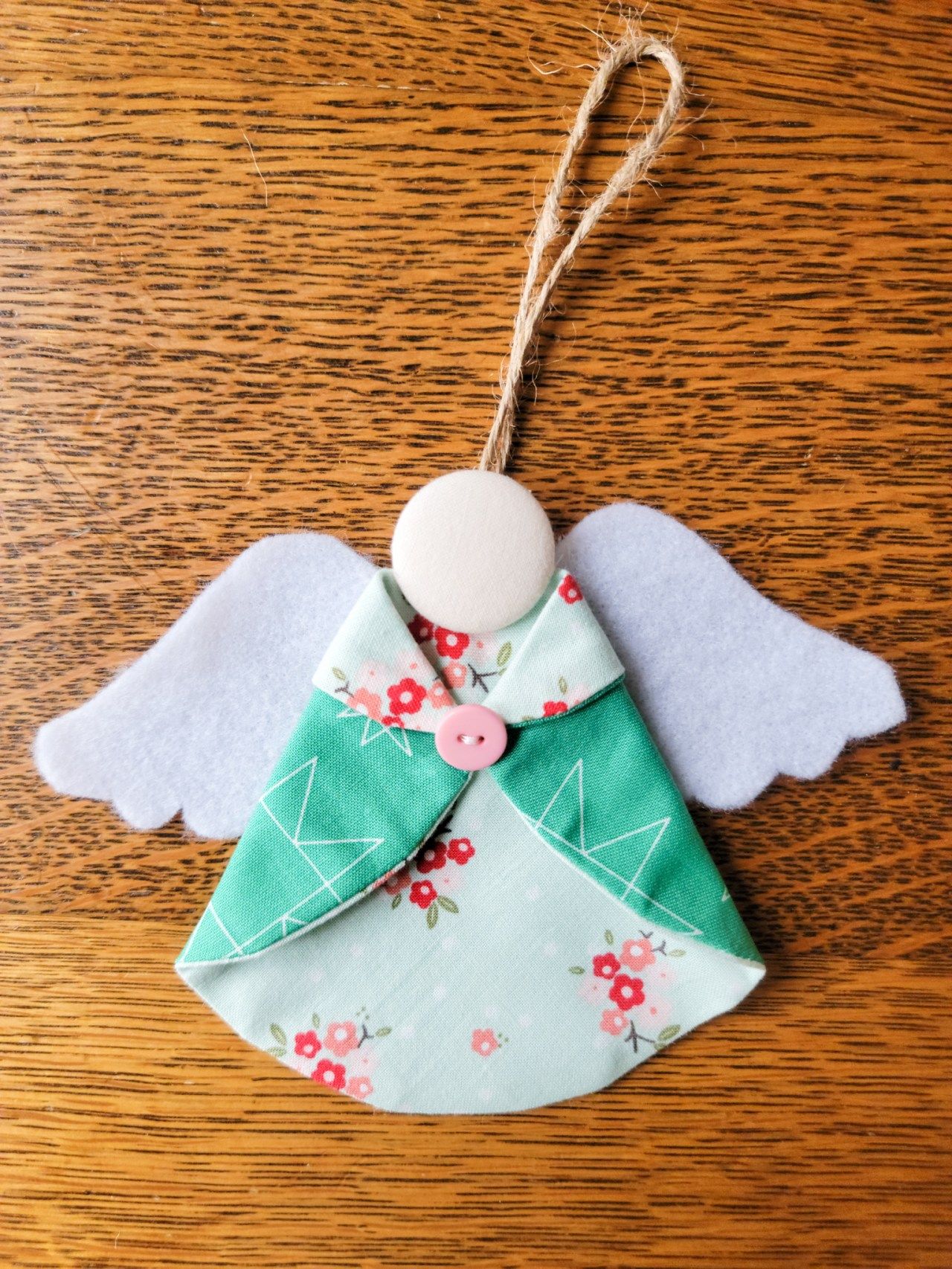 Fabric Angel Ornaments With Fleece Wings Therm O Web Diy Christmas