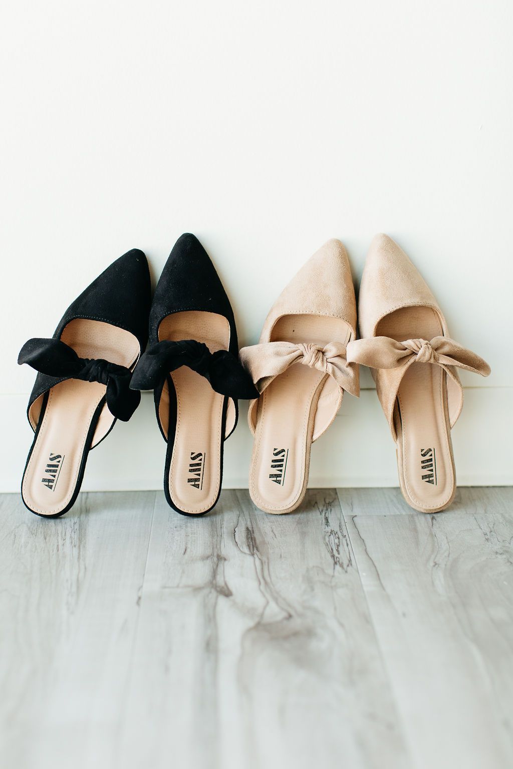 nude bow mules