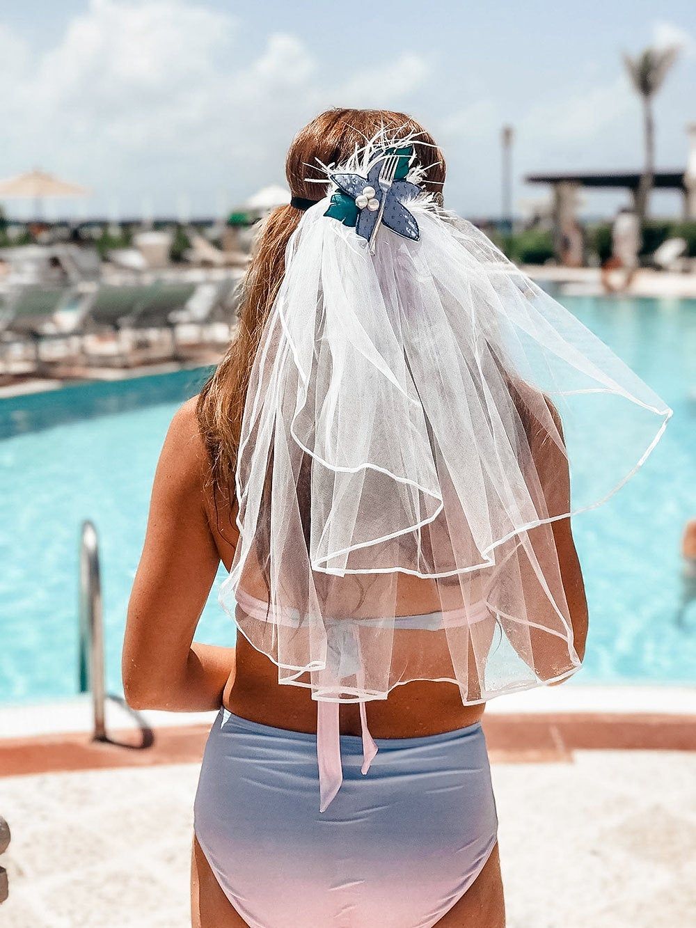 "Super fast shipping We use very good quality vinyl for the font, it won't fall off at all. Best Customer service and quality 💗 H O W * T O * O R D E R 1. Select the FONT STYLE from the drop down menu 2. Select the FONT COLOR from the drop down menu 3. the veil will come with \"Bride to Be\" in Mirror gold font ( if you want to change any detail please put in note to seller box ) You can add multiple selections to your cart before making a final checkout. Shipping will adjust as you add more qu Mermaid Bachelorette Party, Mexico Bachelorette, Bachelorette Planning, Bachelorette Party Tanks, Bachelorette Bridal Veil, Charleston Bachelorette, Bachlorette, Bachelorette Weekend, Mermaid Party