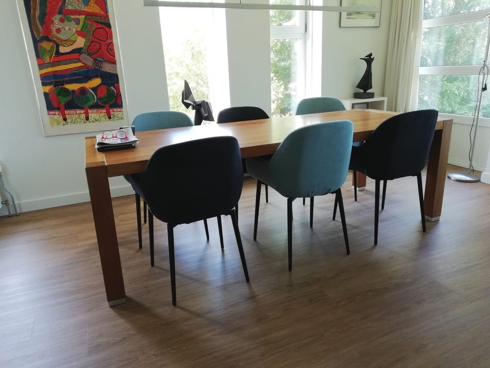 Pin op DANZIG DESIGN kuif stoel DYYK lichtgrijs | Stoelen, Eettafel stoel, Meubels