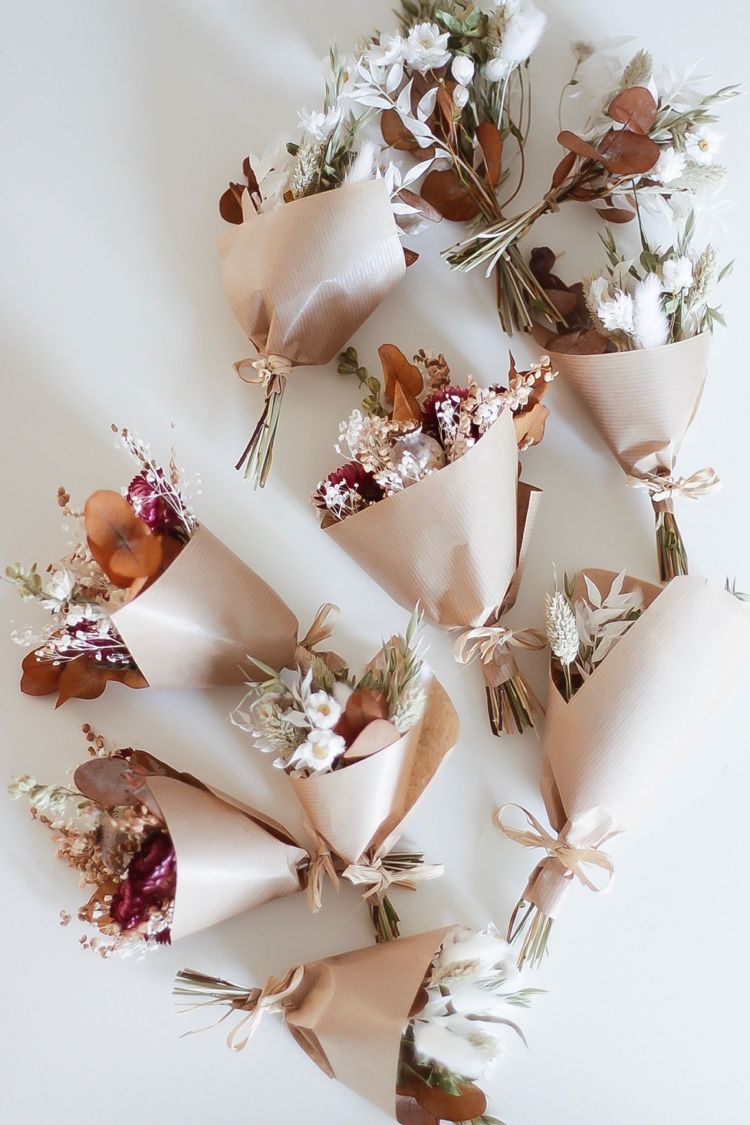 Petits Bouquets En Fleurs Sechees Fleurs Cadeaux Petit Bouquet Faire Secher Des Fleurs Petits Bouquets En Fleurs Sechees Fleurs Cadeaux Petit Bouquet Faire Secher Des Fleurs