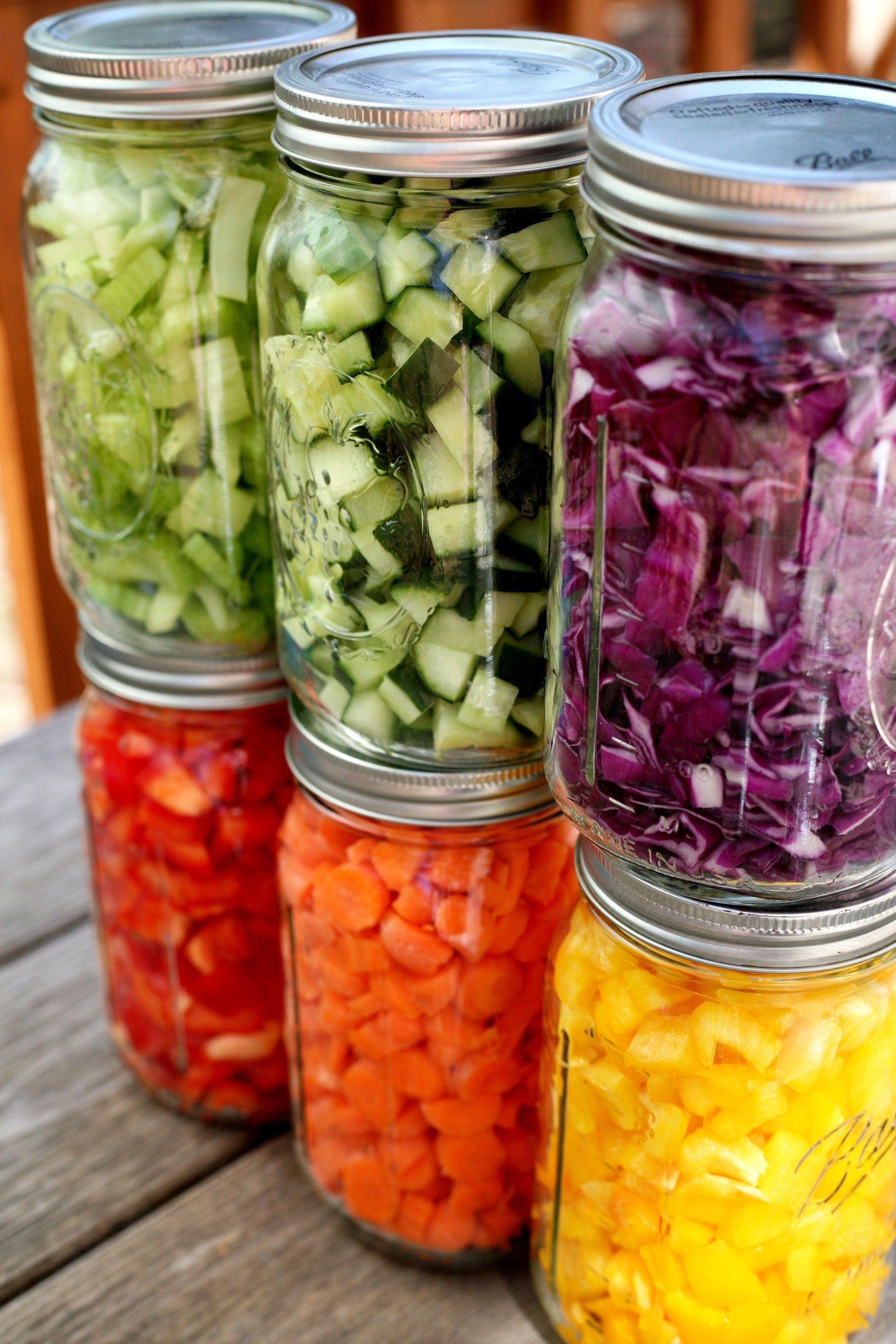 A Dietitian's 8 Tips For Making the Perfect Salad For Weight Loss